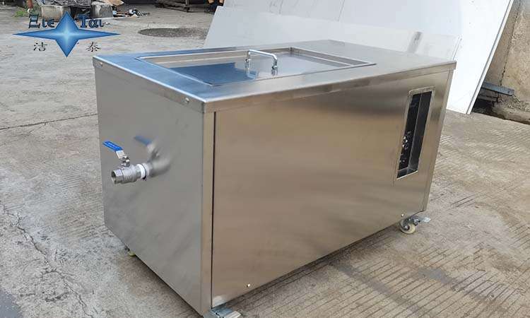 超聲波清洗機(jī)廠(chǎng)家如何正確的選擇