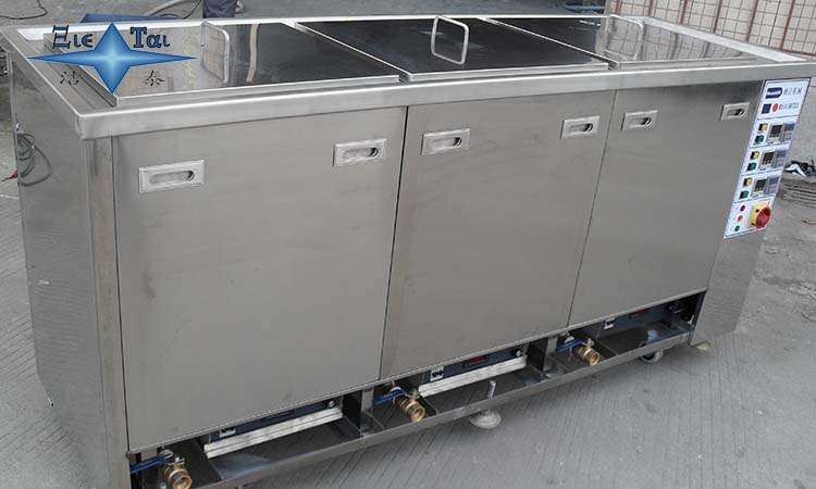 超聲波清洗機在航空制造行業的應用，如何清潔航空設備？